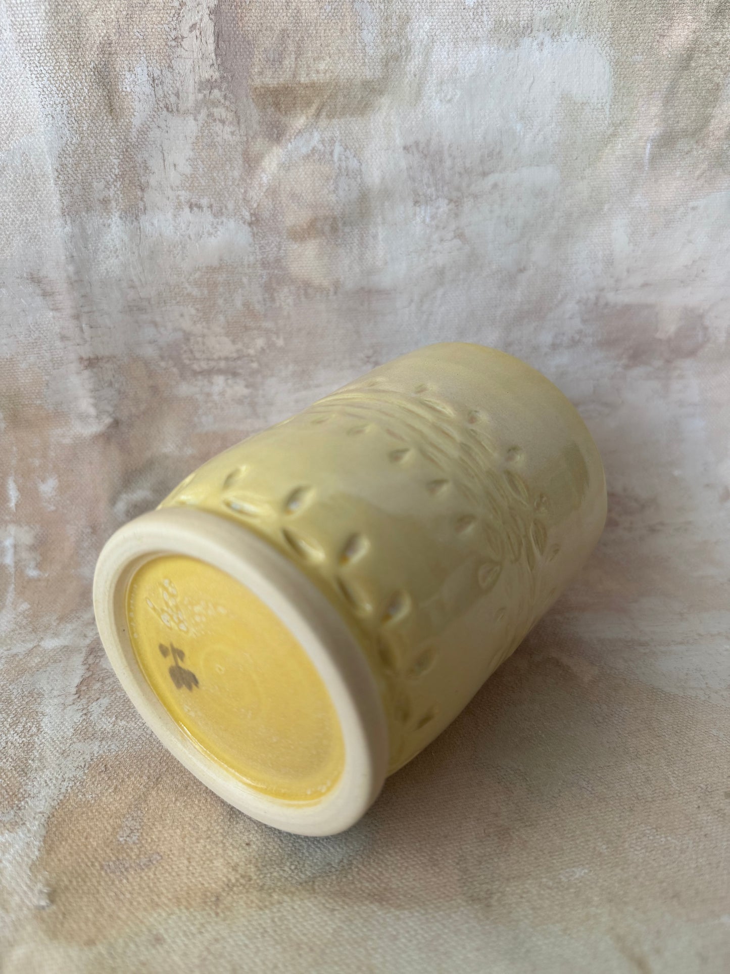 10oz Yellow Sipper