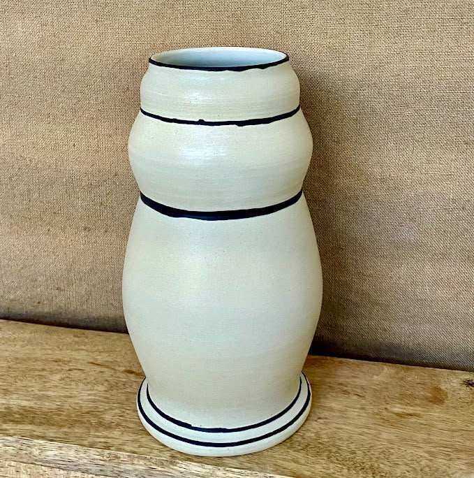 Black Lined Curves Vase